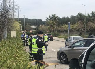 EN DIRECT – Coronavirus : 730.000 salariés au chômage partiel EN DIRECT - Coronavirus : 730.000 salariés au chômage partiel