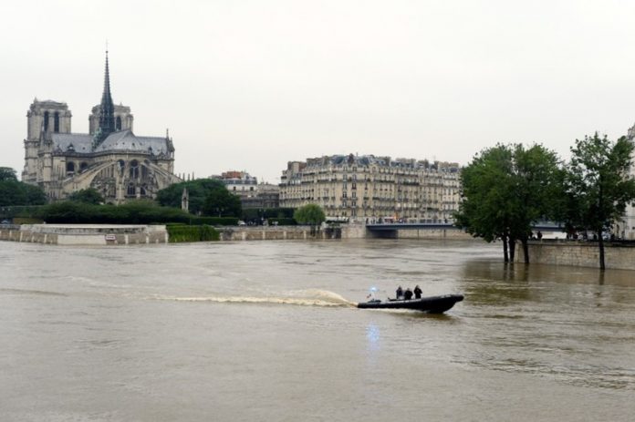 La crue de la Seine à Paris vue des réseaux sociaux (détail)