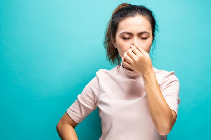 La perte de l'odorat, un symptôme lié au coronavirus (détail)