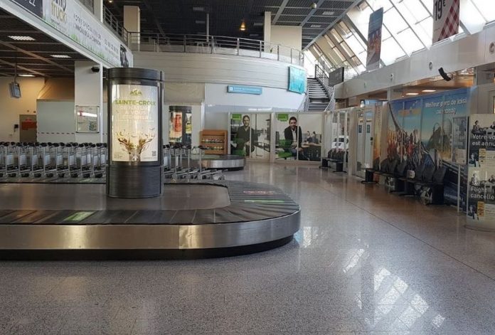 L'aéroport de Strasbourg évacué après une alerte à la bombe (détail)