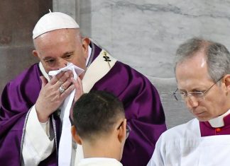 Le pape François renonce à une retraite spirituelle à cause d’un « rhume » (détail) Le pape François renonce à une retraite spirituelle à cause d'un "rhume" (détail)