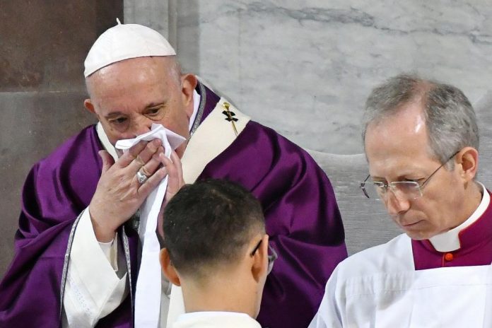 Le pape François renonce à une retraite spirituelle à cause d'un "rhume" (détail)