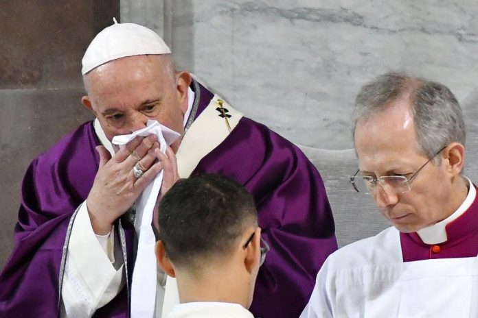 Le pape François renonce à une retraite spirituelle à cause d'un 