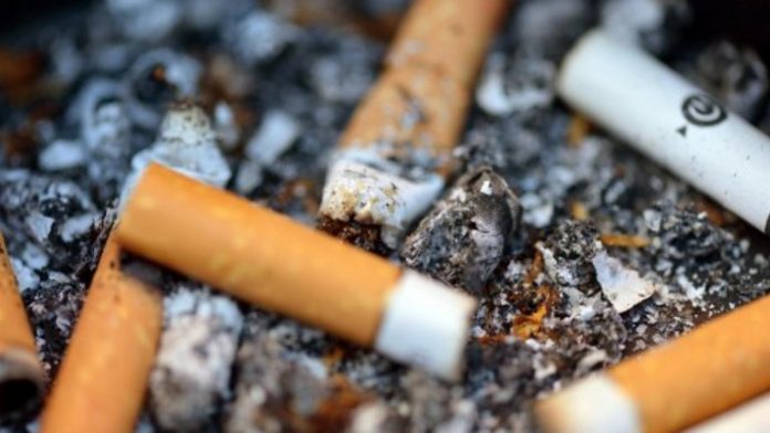 L'odeur de tabac froid présenterait des risques pour la santé (détail)