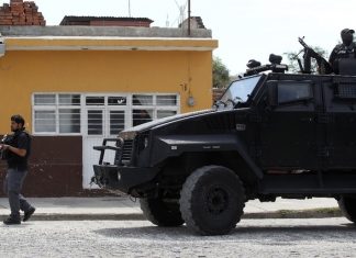 Un raid policier contre un gang tourne au massacre dans l’ouest du Mexique Un raid policier contre un gang tourne au massacre dans l'ouest du Mexique