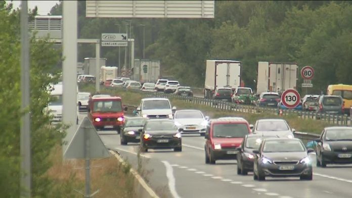 Actualités Coronavirus : départs en vacances interdits en France