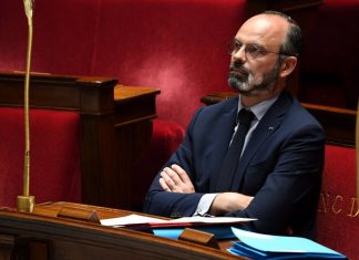 Actualités coronavirus : Édouard Philippe, le confinement va être « amené à durer » Actualités coronavirus : Édouard Philippe, le confinement va être "amené à durer"