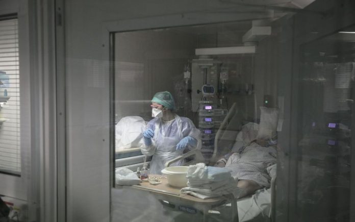 Actualités Coronavirus : près de 9 000 morts en France