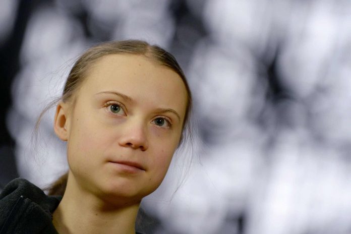 CNN recrute Greta Thunberg comme expert coronavirus (détail) CNN recrute Greta Thunberg comme expert coronavirus (détail)
