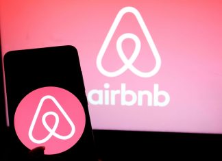 Coronavirus: Airbnb va licencier un quart de ses effectifs dans le monde Coronavirus: Airbnb va licencier un quart de ses effectifs dans le monde