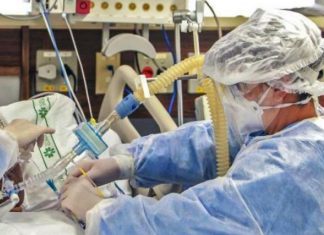 Coronavirus France EN DIRECT : 70 morts en 24 heures Coronavirus France : "Il y aura une troisième vague", prévient le professeur Éric Caumes