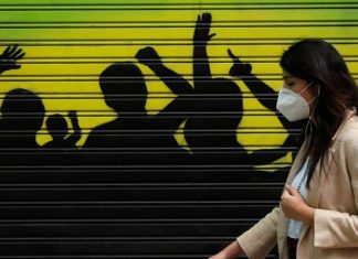 Coronavirus France EN DIRECT : Les masques arrivent dans les rayons Coronavirus France EN DIRECT : suivez l’évolution de la situation Samedi 30 Mai