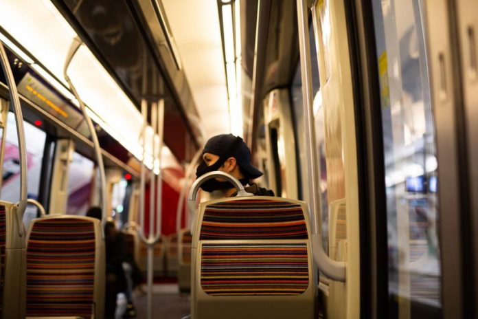 Déconfinement en France une attestation employeur pour prendre les transports en commun Déconfinement en France : une attestation employeur pour prendre les transports en commun