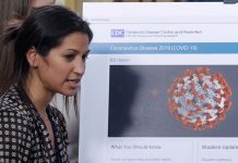 La porte-parole de Mike Pence testée positive au coronavirus (détail) La porte-parole de Mike Pence testée positive au coronavirus (détail)