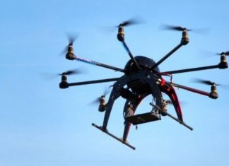 Le Conseil d’État interdit l’usage des drones de surveillance (détail) Le Conseil d'État interdit l'usage des drones de surveillance (détail)