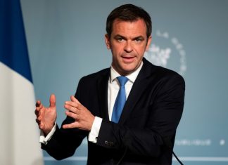 Le mea culpa d’Olivier Véran sur la réforme de l’hôpital (détail) Le mea culpa d'Olivier Véran sur la réforme de l'hôpital (détail)