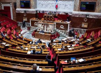 L’état d’urgence sanitaire prolongé jusqu’au 10 juillet (détail) L'état d'urgence sanitaire prolongé jusqu'au 10 juillet (détail)