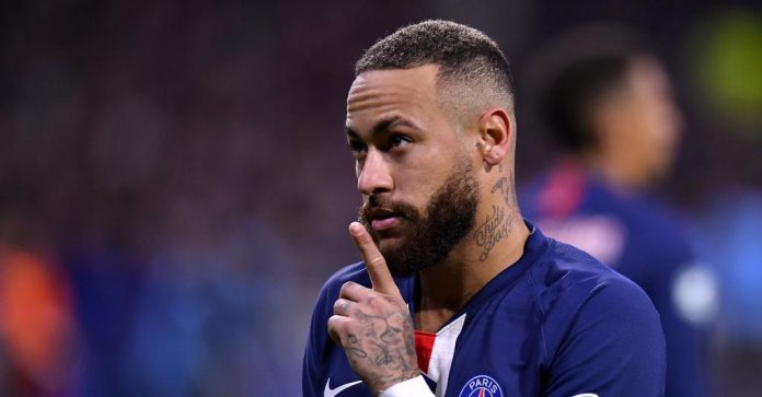 Neymar aurait refusé une prime de 100M€ du PSG (détail) Neymar aurait refusé une prime de 100M€ du PSG (détail)