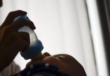 Vers dans du lait infantile : Gallia réfute la présence d’insectes (détail) Vers dans du lait infantile : Gallia réfute la présence d'insectes (détail)