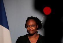 Adama Traoré : Sibeth Ndiaye refuse la comparaison avec George Floyd (détail) Adama Traoré : Sibeth Ndiaye refuse la comparaison avec George Floyd (détail)