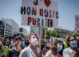 Coronavirus France en direct: Les maisons de retraite préparent leur déconfinement progressif Coronavirus France en direct: Les maisons de retraite préparent leur déconfinement progressif