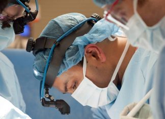 COVID-19 : une malade reçoit une double greffe des poumons Covid-19 : 16 morts en Guadeloupe en une semaine