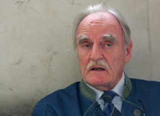 Décès de l’écrivain Jean Raspail, « ultraréactionnaire » revendiqué Décès de l'écrivain Jean Raspail, "ultraréactionnaire" revendiqué