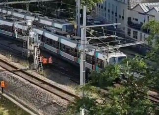 Déraillement d’un RER B, un accident « extrêmement rare » (détail) Déraillement d’un RER B, un accident « extrêmement rare » (détail)