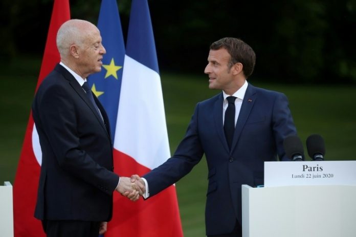 Emmanuel Macron évoque la «mort cérébrale de l'OTAN»