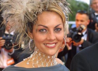 Hermine de Clermont-Tonnerre dans le coma suite à un accident (détail) Hermine de Clermont-Tonnerre dans le coma suite à un accident (détail)