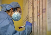 COVID-19 France en direct : Tension dans les hôpitaux d’Île-de-France Coronavirus En France : 416 morts, pire bilan depuis le printemps et 52 518 nouveaux cas