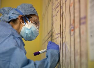 Coronavirus En France : 416 morts, pire bilan depuis le printemps et 52 518 nouveaux cas Coronavirus En France : 416 morts, pire bilan depuis le printemps et 52 518 nouveaux cas