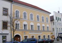 La maison natale d’Adolf Hitler transformée en poste de police La maison natale d'Adolf Hitler transformée en poste de police