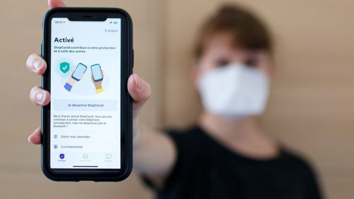 Lancement de l'application StopCovid en France (détail)