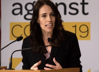 Le coronavirus ressurgit en Nouvelle-Zélande où l’armée surveille les frontières (détail) Le coronavirus ressurgit en Nouvelle-Zélande où l'armée surveille les frontières (détail)