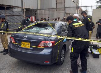 Pakistan : attaque de la Bourse de Karachi, au moins 6 morts (détail) Pakistan : attaque de la Bourse de Karachi, au moins 6 morts (détail)