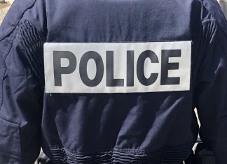 Policiers en garde à vue: la compagnie de Seine-Saint-Denis visée par une quinzaine d’enquêtes (détail) Policiers en garde à vue: la compagnie de Seine-Saint-Denis visée par une quinzaine d'enquêtes (détail)