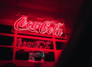 Racisme : Coca-Cola rejoint le boycott de la publicité sur les réseaux sociaux Racisme : Coca-Cola rejoint le boycott de la publicité sur les réseaux sociaux