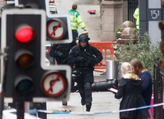 Une attaque au couteau fait plusieurs blessés à Glasgow au Park Inn Hotel Une attaque au couteau fait plusieurs blessés à Glasgow au Park Inn Hotel