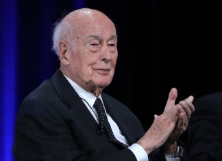 Valéry Giscard d’Estaing accusé d’agression sexuelle : « C’est grotesque » Valéry Giscard d'Estaing accusé d'agression sexuelle : "C'est grotesque"