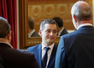 Darmanin démissionne du conseil régional des Hauts-de-France (détail) Darmanin démissionne du conseil régional des Hauts-de-France (détail)