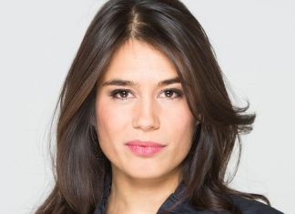 Emilie Tran Nguyen recrutée par « C à vous » (détail) Emilie Tran Nguyen recrutée par "C à vous" (détail)