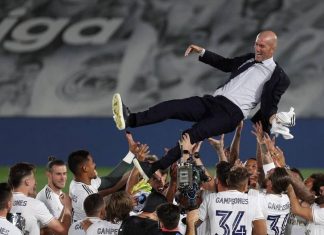 Perez a rendu un bel hommage à Zidane (détail) Perez a rendu un bel hommage à Zidane (détail)