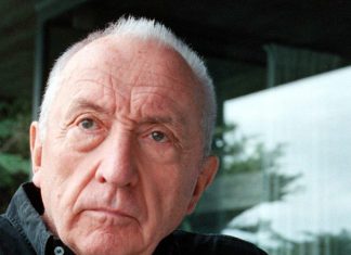 Pierre Soulages fait don d’une vingtaine d’œuvres au musée de Rodez qui lui est dédié (détail) Pierre Soulages fait don d'une vingtaine d'œuvres au musée de Rodez qui lui est dédié (détail)
