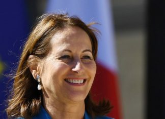 Ségolène Royal pose ses conditions pour entrer au gouvernement Ségolène Royal pose ses conditions pour entrer au gouvernement