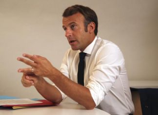 Double conseil de défense pour Emmanuel Macron (détail) Double conseil de défense pour Emmanuel Macron (détail)