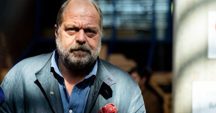 Éric Dupont-Moretti n'a pas «honte d'être chasseur» (détail)