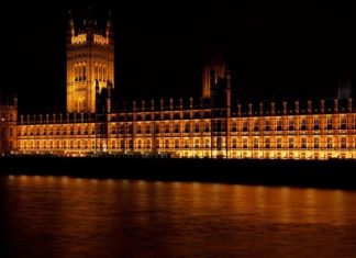 Royaume-Uni : un ex-ministre britannique arrêté (détail) Royaume-Uni : un ex-ministre britannique arrêté (détail)