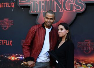 Tony Parker et sa femme Axelle Francine se séparent (détail) Tony Parker et sa femme Axelle Francine se séparent (détail)