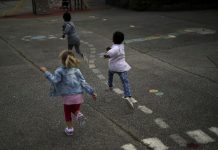 Coronavirus France en direct : Fermeture des écoles et classes Coronavirus France en direct : Fermeture des écoles et classes